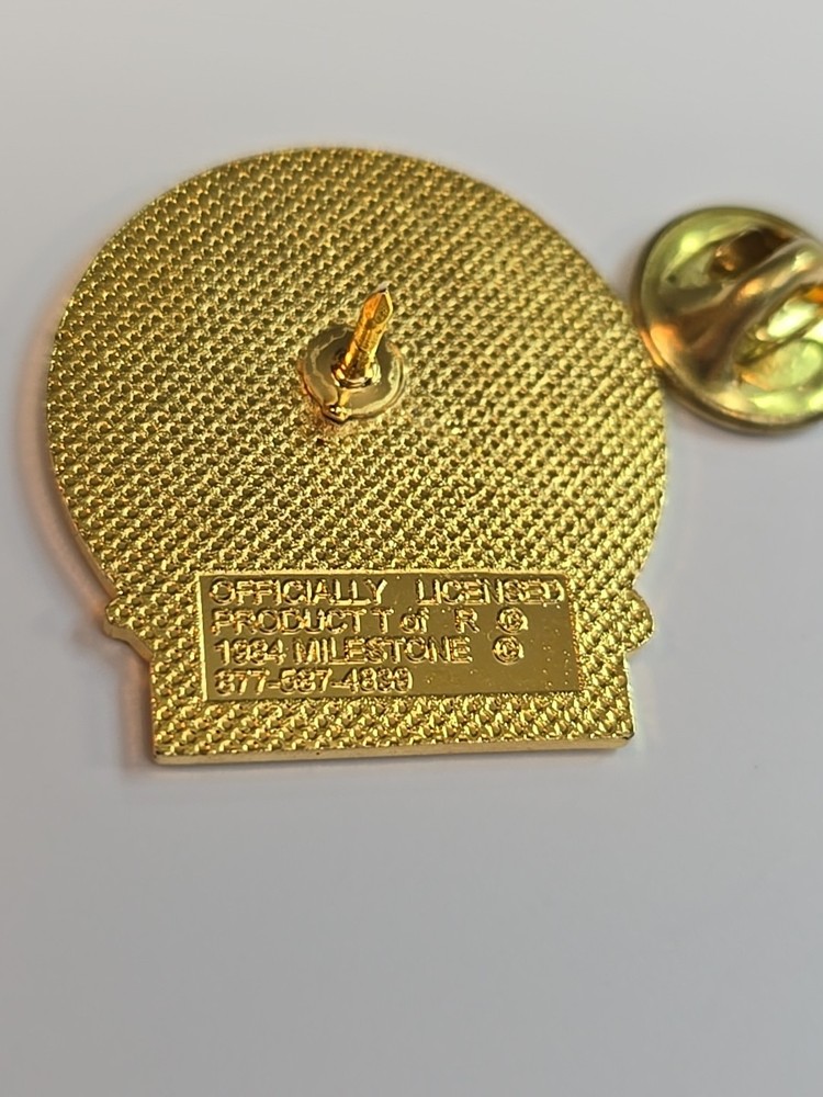 Rose Parade 2003 Smart & Final Sponser Lapel Pin