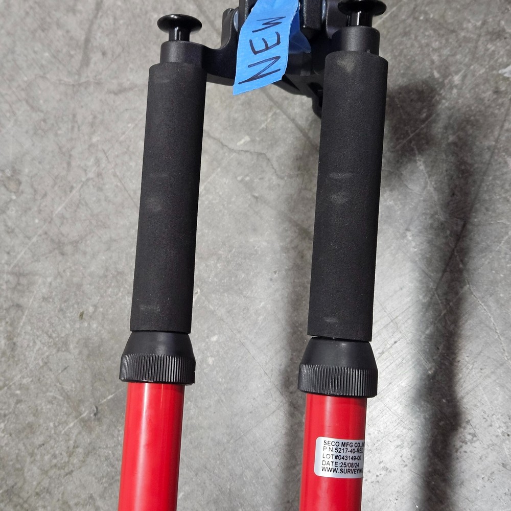 SECO Construction Series Thumb-Release Bipod, Red, PN 5217-40-RED