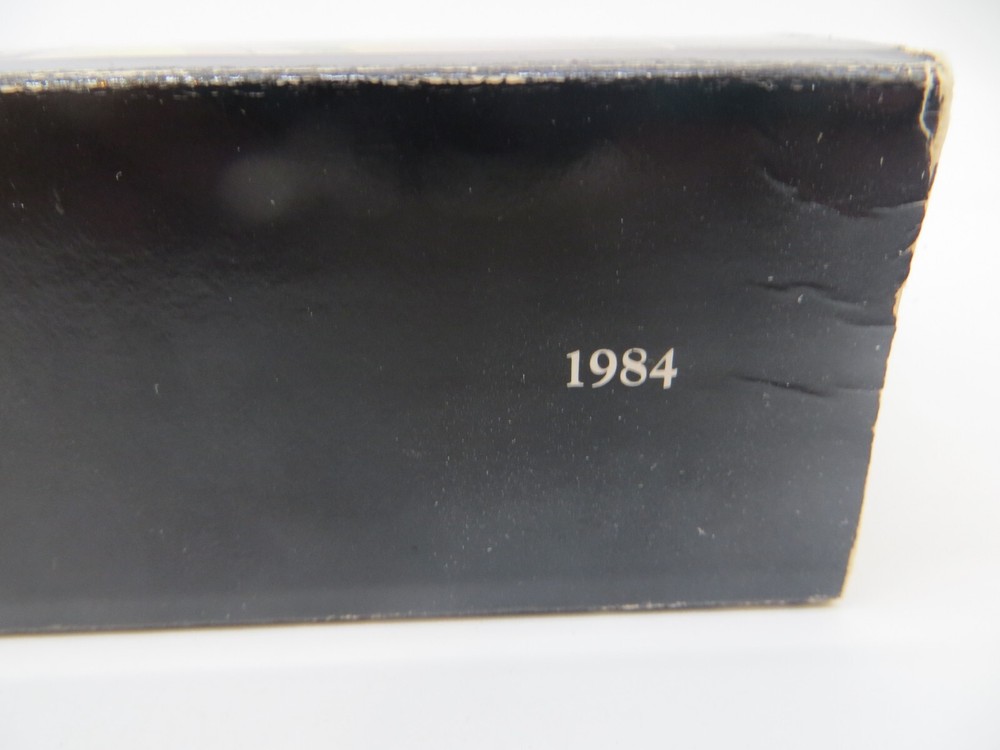 1984 Intel Microsystem Components Handbook Volume II vintage reference book