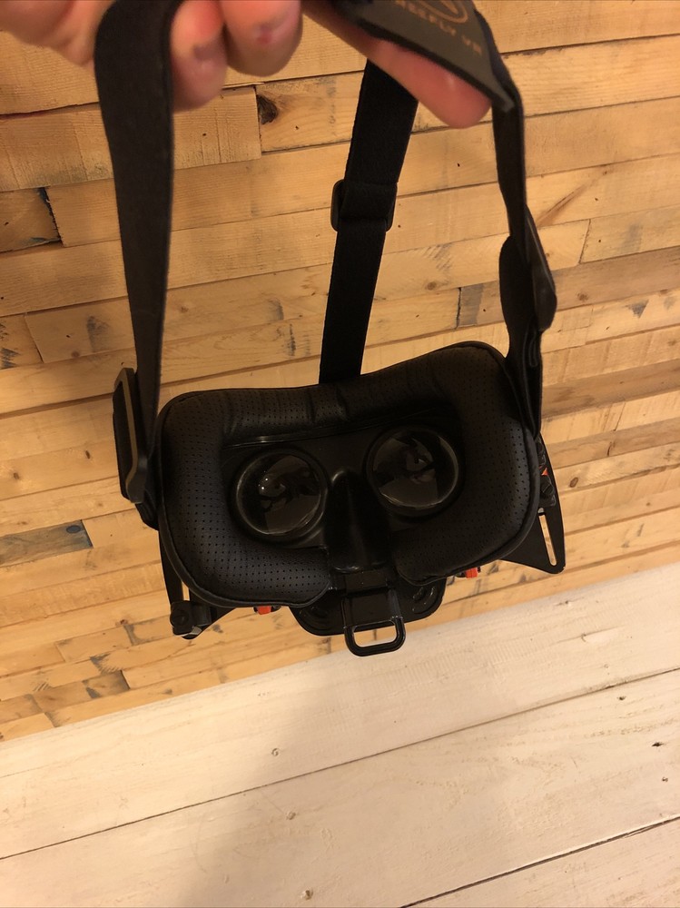Freefly VR Headset Plus Case Plus Instruction Manual