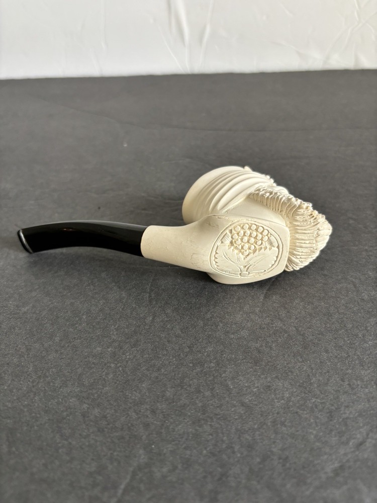 Meerschaum Sultan Head Pipe White and Black