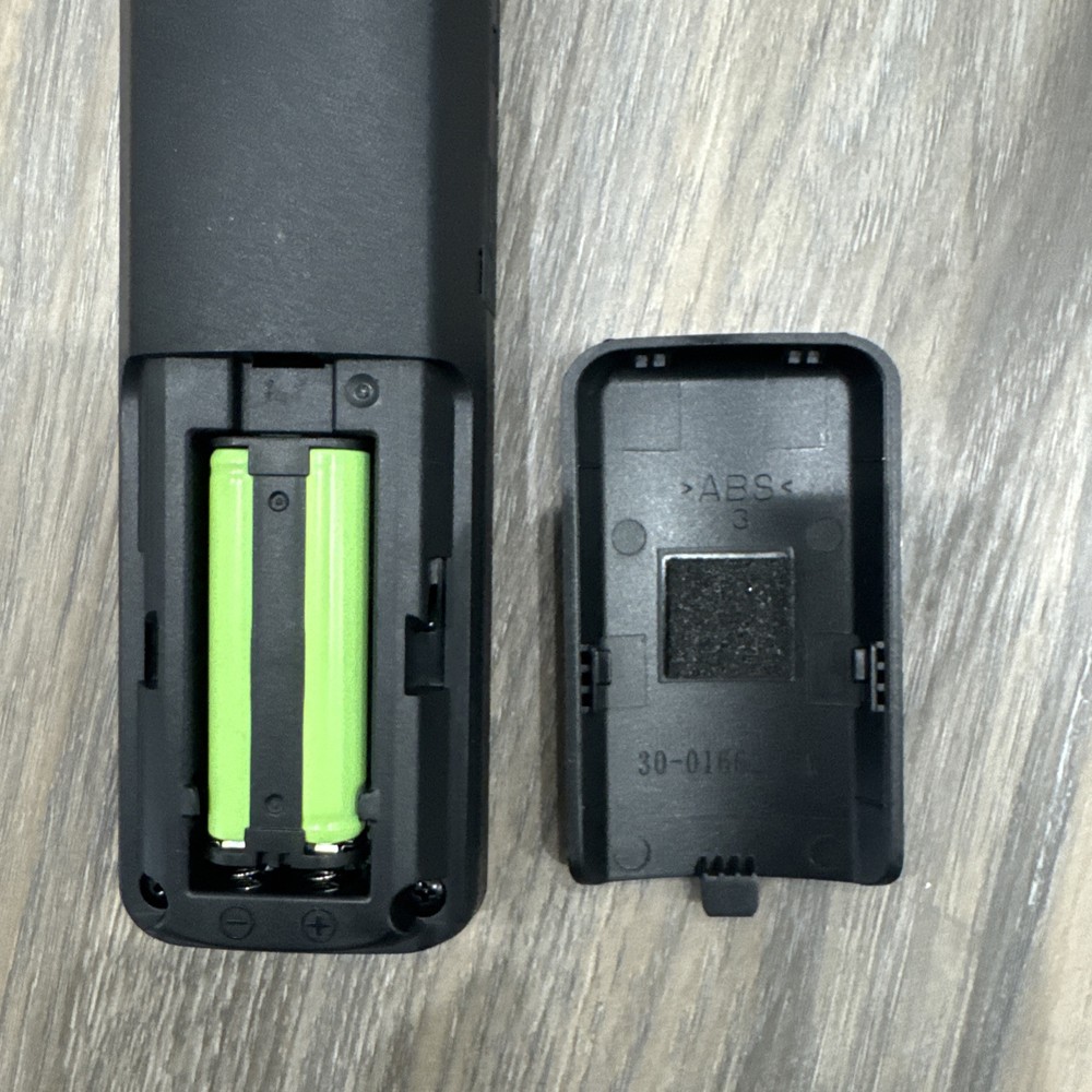 Poly DECT Cordless Handset 2" LCD Display VVX D230 Polycom Battery included