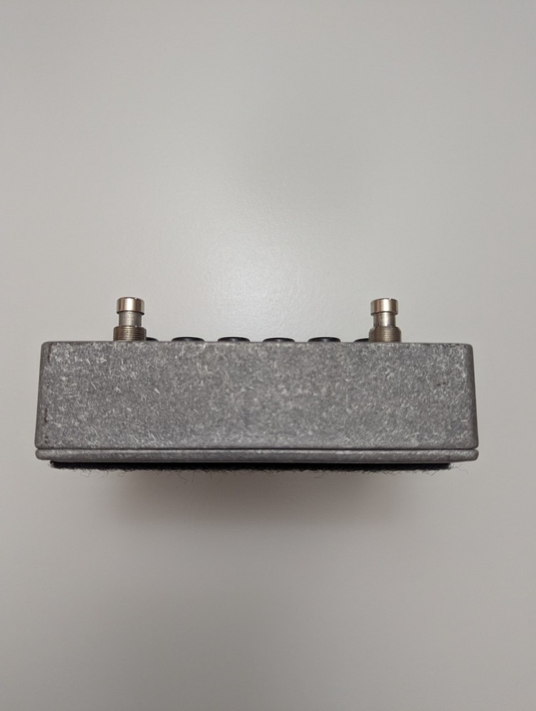 Electro-Harmonix Deluxe Memory Boy Effects Pedal DMBOY TESTED