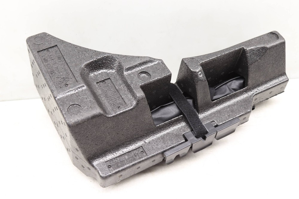 2015-2024 PORSCHE MACAN - TOOL KIT 95B012109A
