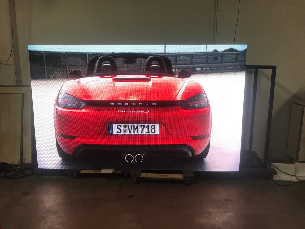 Turn-key LED VIDEO WALL Professional System w/ Cases & Training (2.5mm or 3.9mm)
