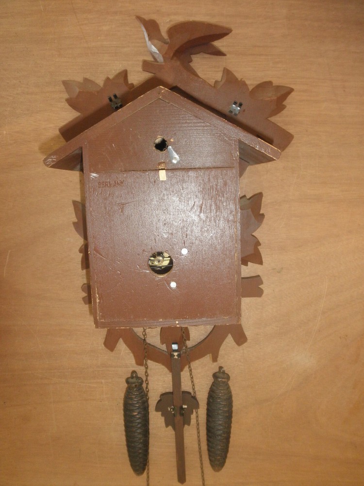 Cuckoo Clock German Black Forest Herr working 1 Day CK3163