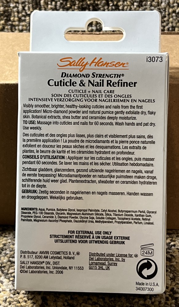 Sally Hansen Diamond Strength Cuticle & Nail Refiner (3073)