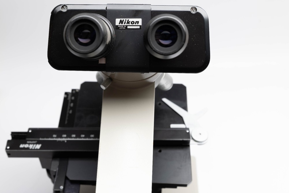 Nikon SC Binocular Biological Microscope with 4 Objective Lenses & Eyepieces