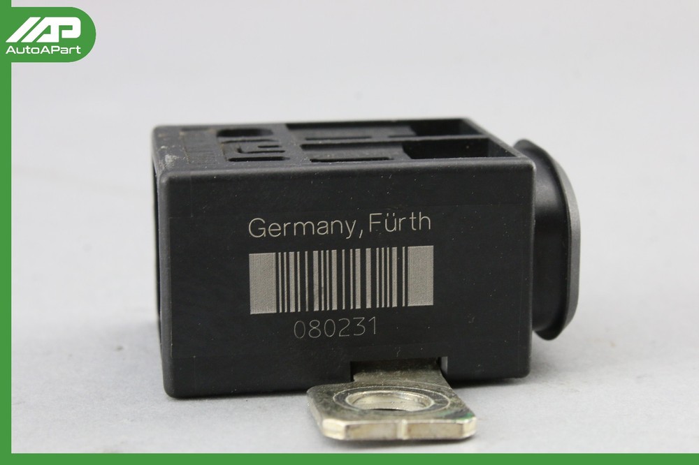 ✅ 08-10 Porsche Cayenne Engine Battery Overload Protection Switch Module OEM