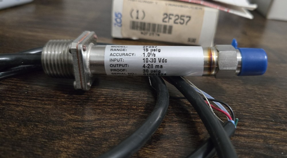 NEW ASHCROFT 2F257 PRESSURE SWITCH TRANSDUCER