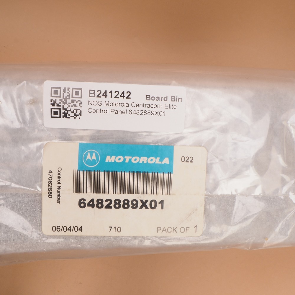 NOS Motorola Centracom Elite Control Panel 6482889X01