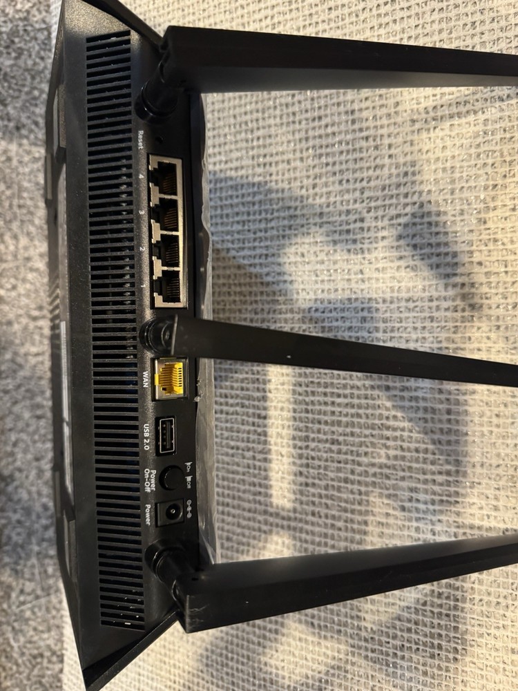 Netgear Router (AC1900)
