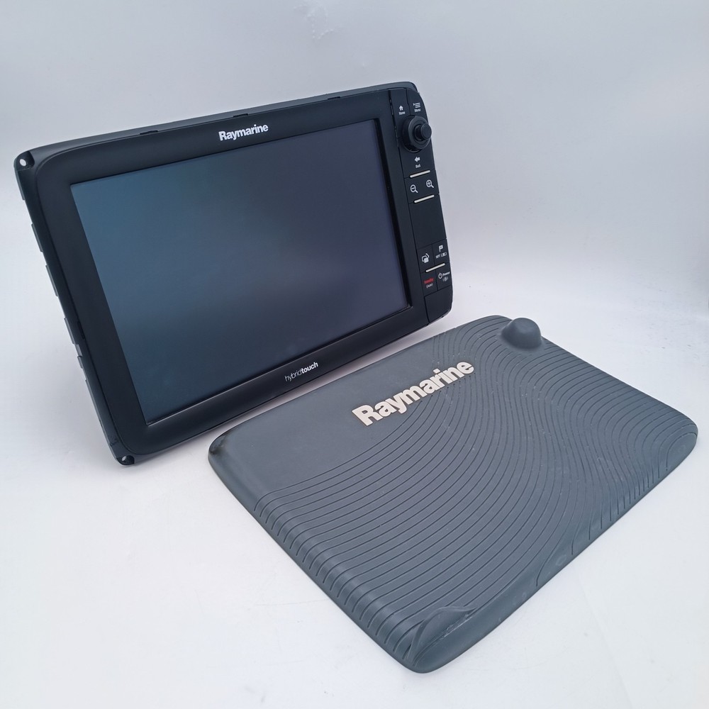 Raymarine e125 HybridTouch MFD Display Chartplotter Radar Display E70023 & Cover