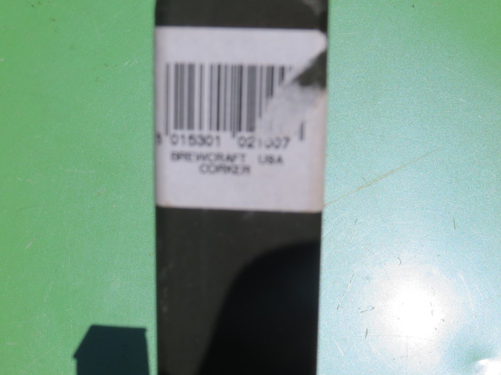 BREWCRAFT USA WINE BOTTLE CORKER PRESS CAPPER BLACK & ORANGE