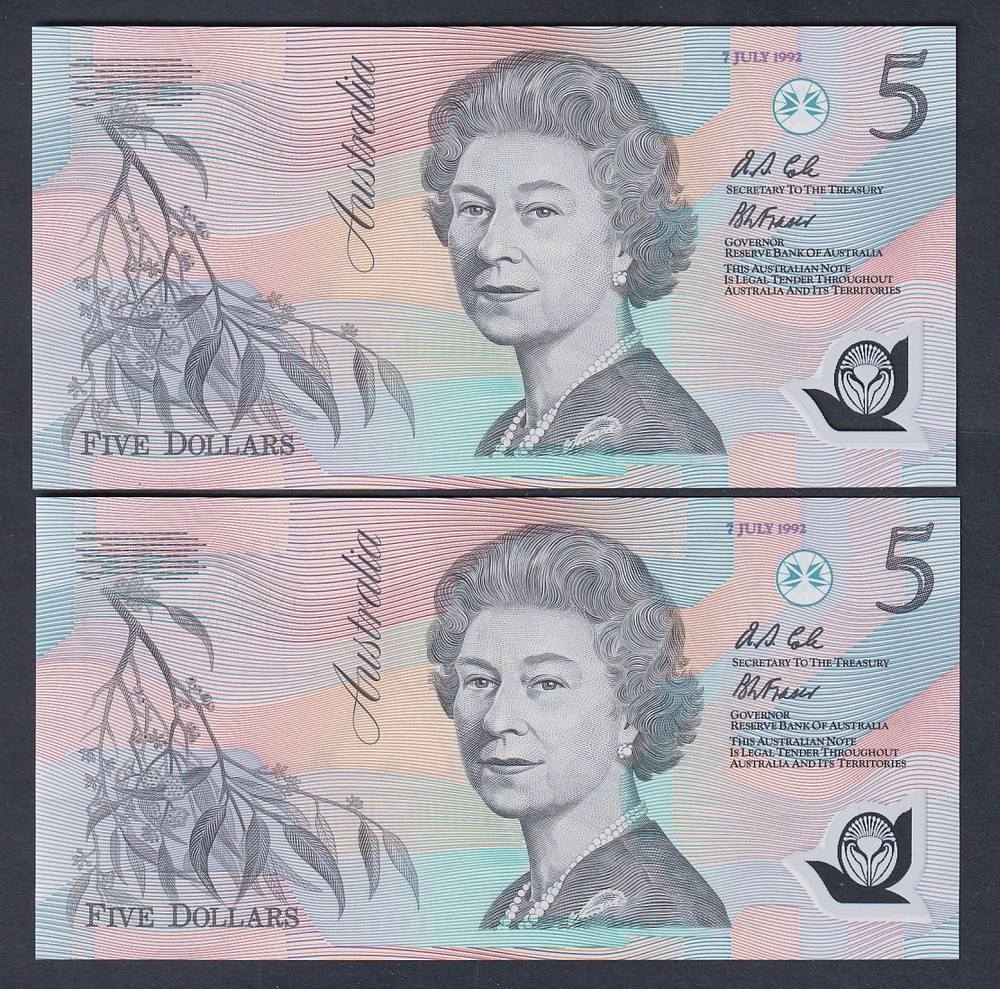 R-214. (1992) Fraser/Cole - $5. Prefix AA22 - with Overprint. UNC - Consec Pair