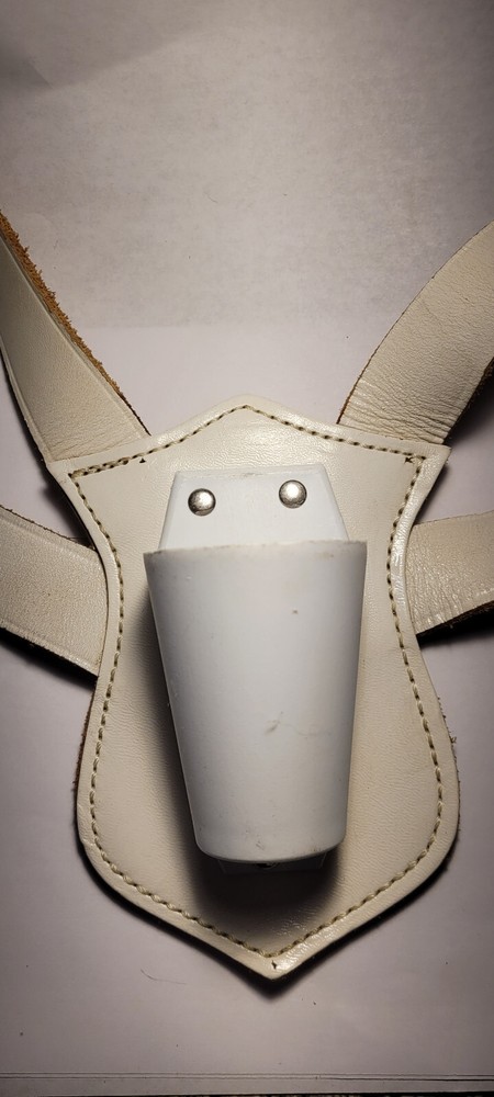 JAY-PEE WHITE LEATHER FLAG POLE HARNESS CARRIER W/ CUP  L3