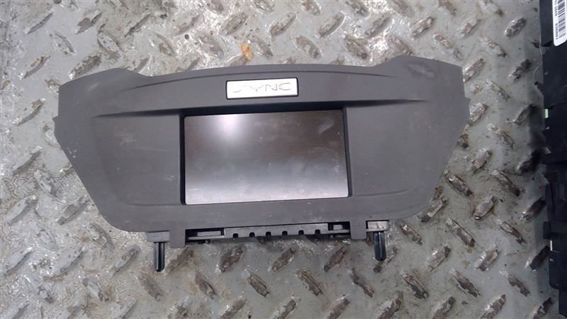 Info-GPS-TV Screen Front 4.2" Screen Thru 12/06/16 Fits 17 ESCAPE 897002