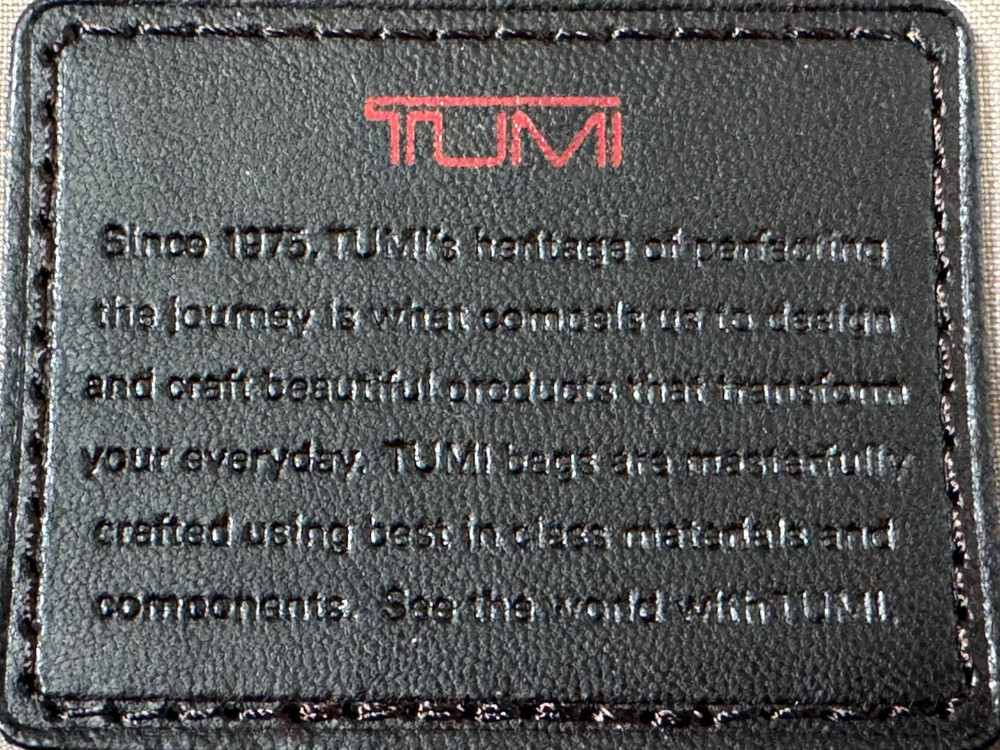 NWT $125.00 Tumi Broadview Travel Kit
