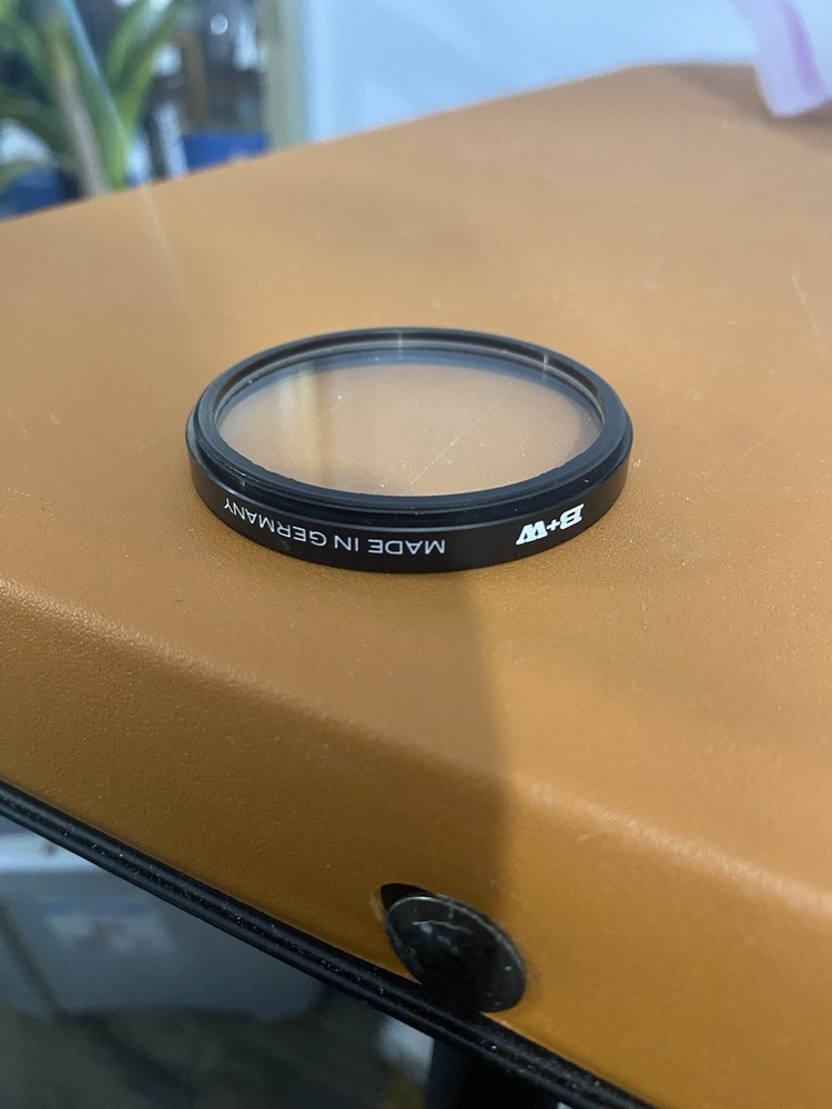 B+W UV Filter 52Mm Filter 52E 010 1X Filter Thread