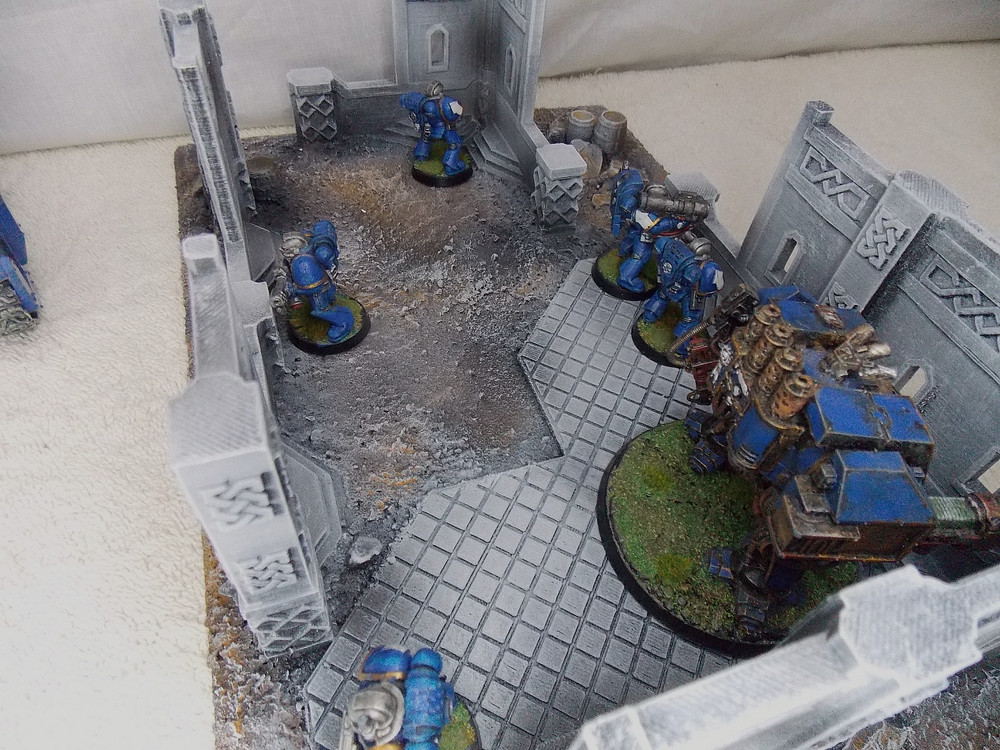 WARGAMING TERRAIN PAINTED BUILDING