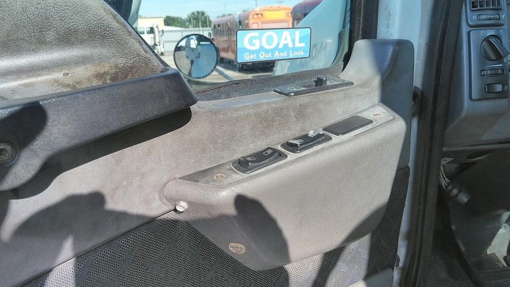 For 2009 MACK CXU 2007-2019 DOOR ASSEMBLY Left , OH