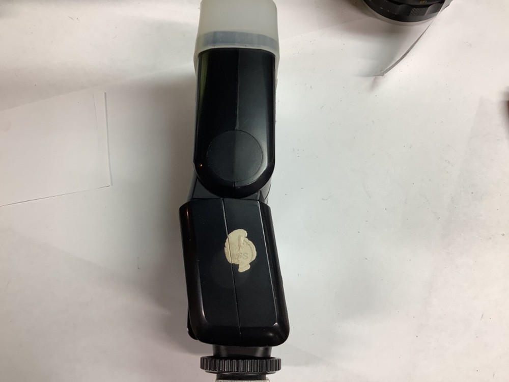 Flashpoint Zoom Mini R2 Camera Flash Black