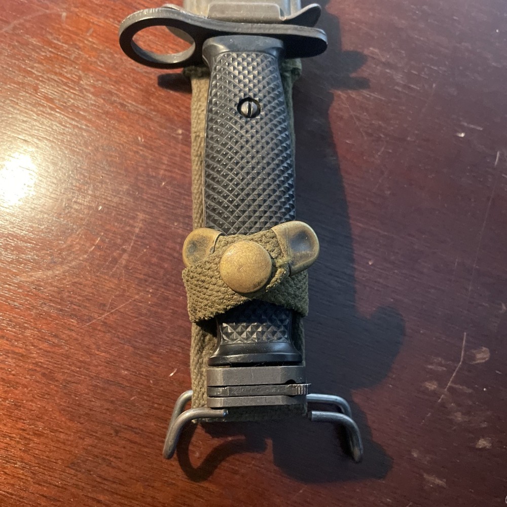 Bayonet Vintage