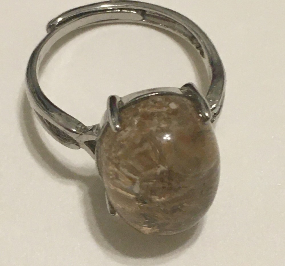garden quartz ring adjustable to size 7,8 & 9