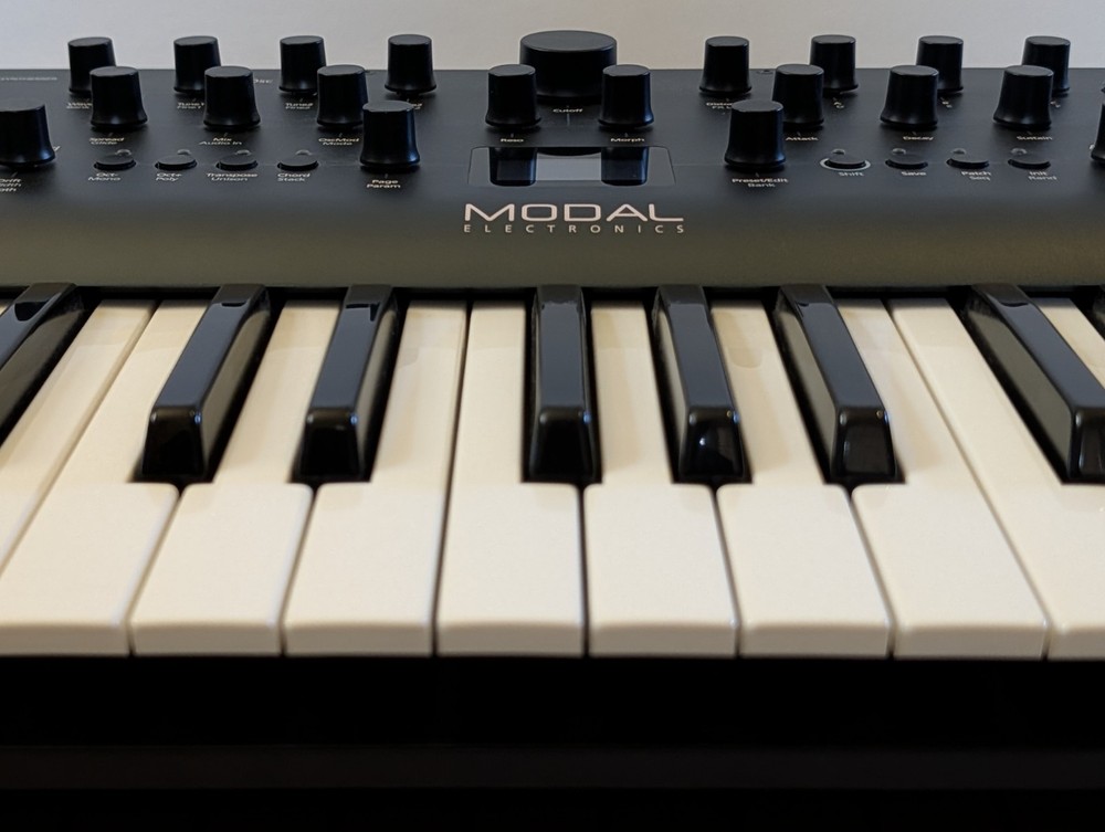 Modal Electronics Argon8 Polyphonic Wavetable Synth - MINT WITH BOX - DECKSAVER!