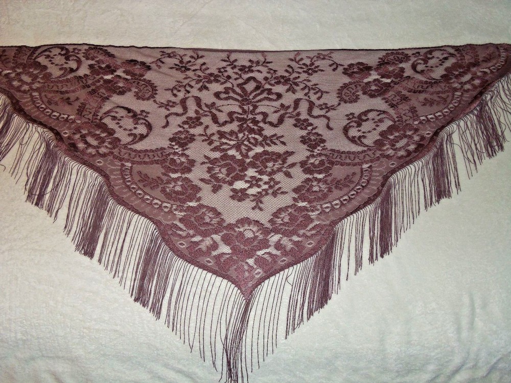 Lace Shawl Cocoa Victorian Design