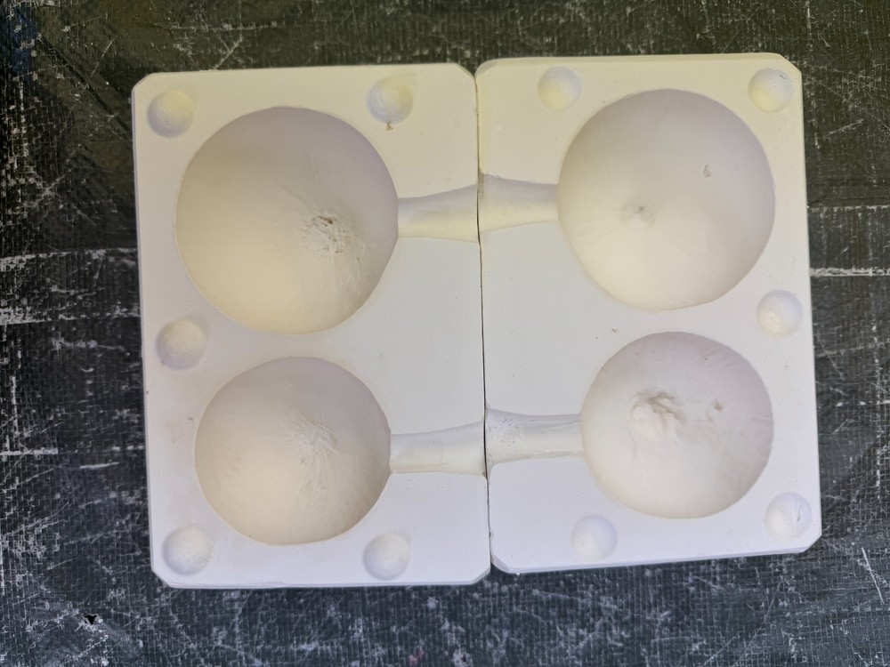 VINTAGE BOOTHE CERAMIC MOLD #637 ONIONS