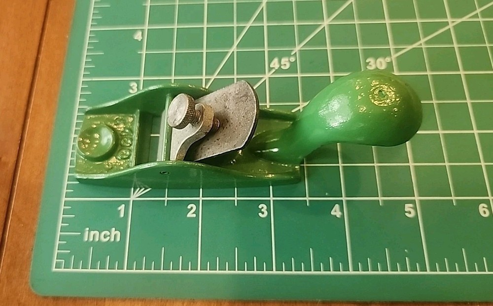 VINTAGE KUNZ SQUIRREL TAIL PLANE # 100 NOS - gwT1