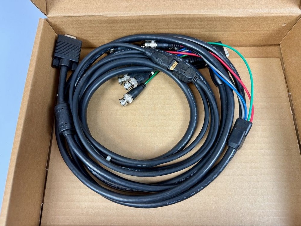 Rohde & Schwarz DVSG Digital Video Signal Generator + B30 HD/SD Decoder