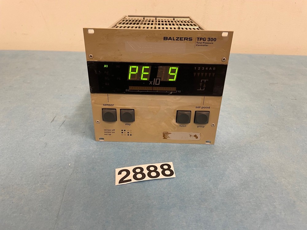 Balzers TPG 300 Pfeiffer Balzers Vacuum Controller, PE300 Cold Cathode Board