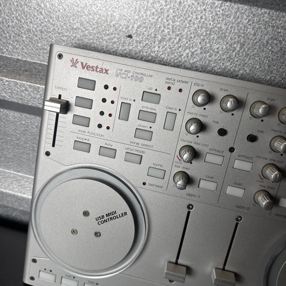 Vestax VCI-100 DJ MIDI Controller Professional Compact Digital Mixer