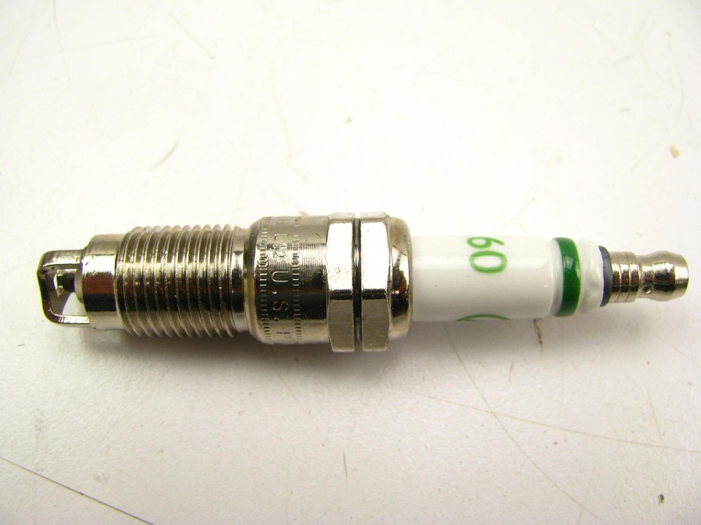 (4) E3 E3-60 Performance Spark Plug - 5/8" Hex 0.708" Reach 14mm Thread Diameter