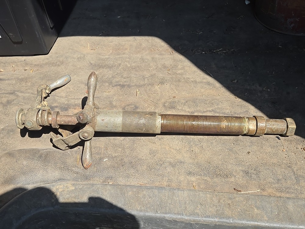 Mueller D5 Drilling and Stopping / Tapping Machine (SD12)