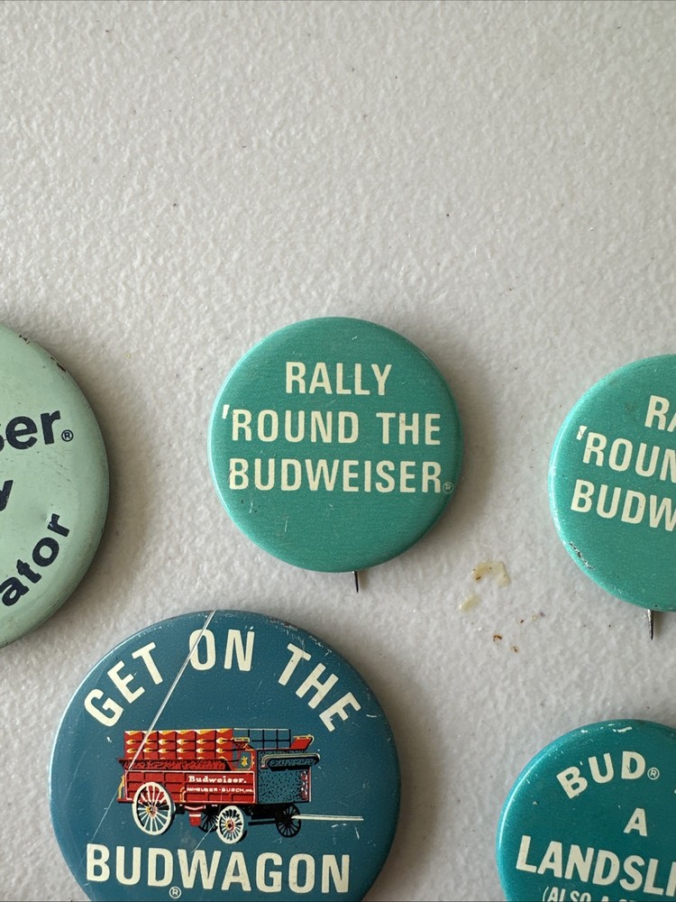 7 Vintage Budweiser Pinbacks