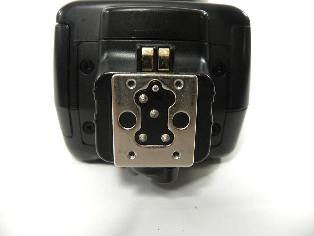 Nikon SB-700 Speedlight Shoe Mount Flash