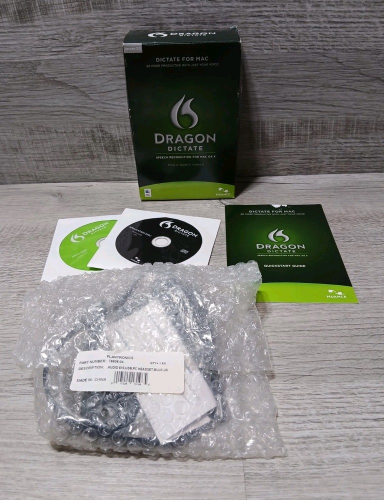 Dragon Dictate Speech Recognition for Mac OS x Version 2.0 W Microphone Open Box