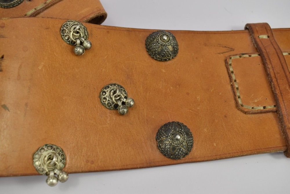 Vintage Dagger Ethnic with Leather Belt Ottoman?