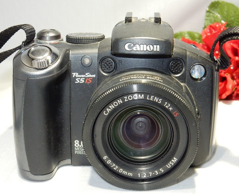 Canon PowerShot S5 8.0 MP Digital Camera - Black