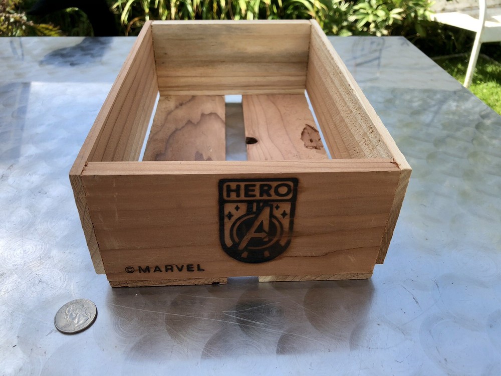 rare marvel comics wooden display box Marvel Hero