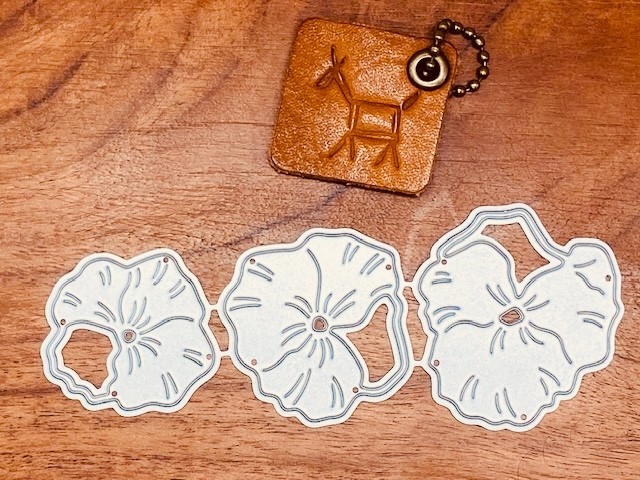Flower cutting dies (3 sizes)