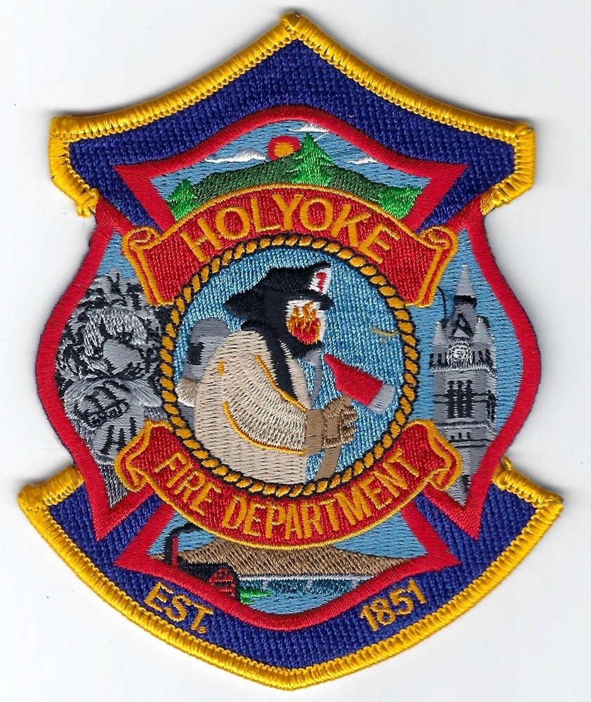 MASSACHUTTES - Holyoke Fire Dept.  [ Shoulder Patch ]