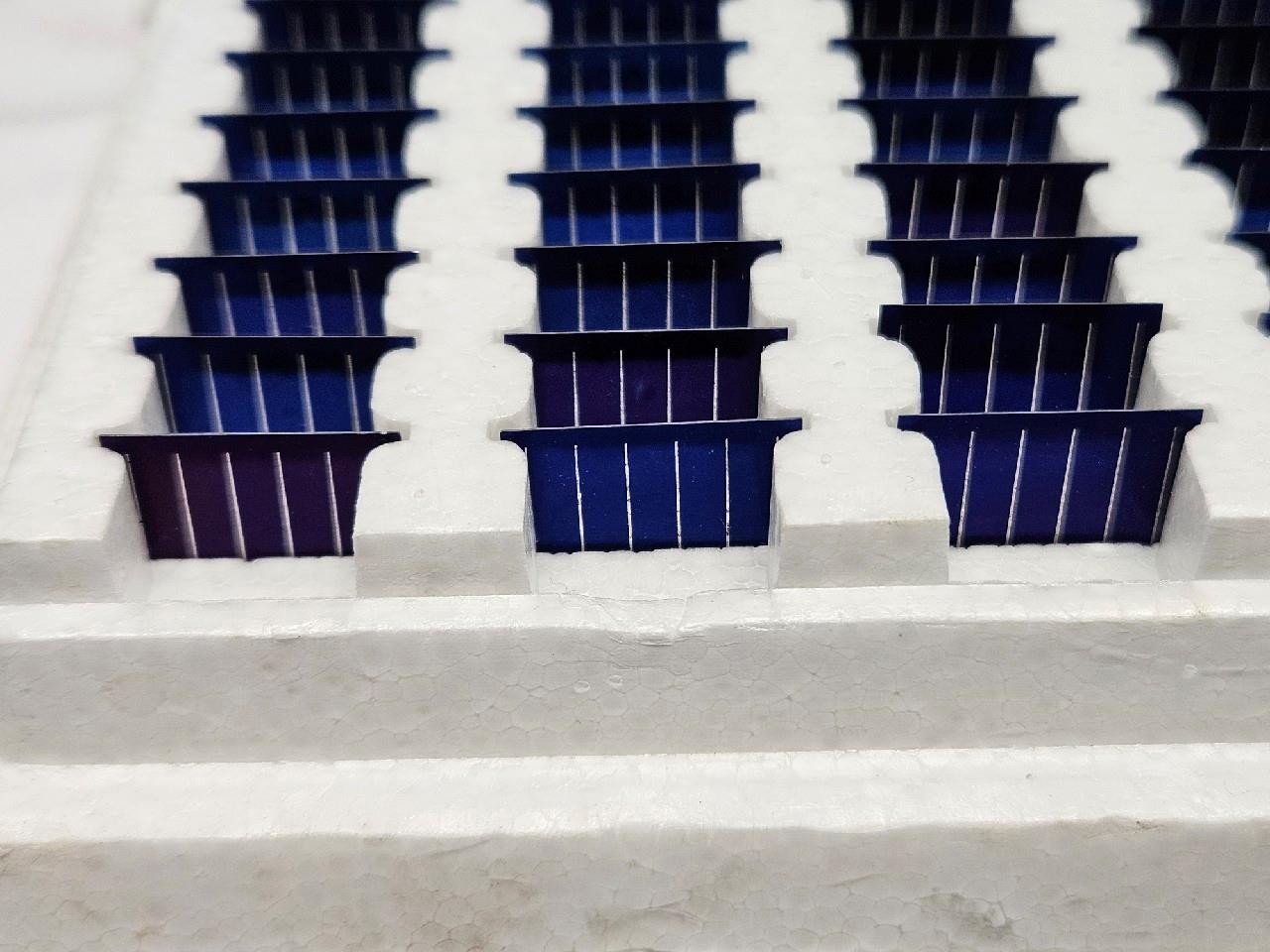 1970 Vintage Heliotek PT3 Miniature Solar Cell 20 X 20 mm 1/2 Volt Lot of 100