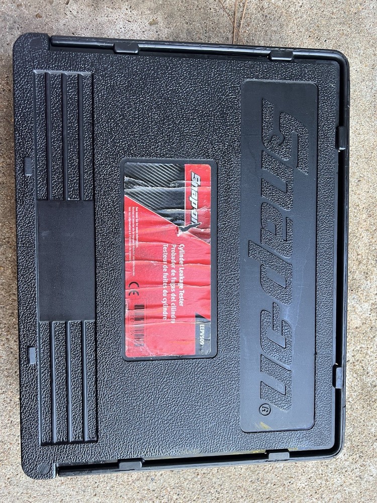 Snap On Tools Cylinder Leakage Tester EEPV509 in Case MINT!!
