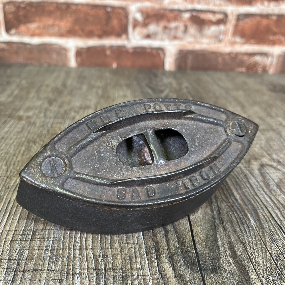 Vintage Cast Iron Sad Iron Mrs. Potts