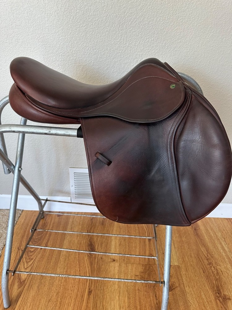 2017 county innovation saddle 18" seat, narrow tree