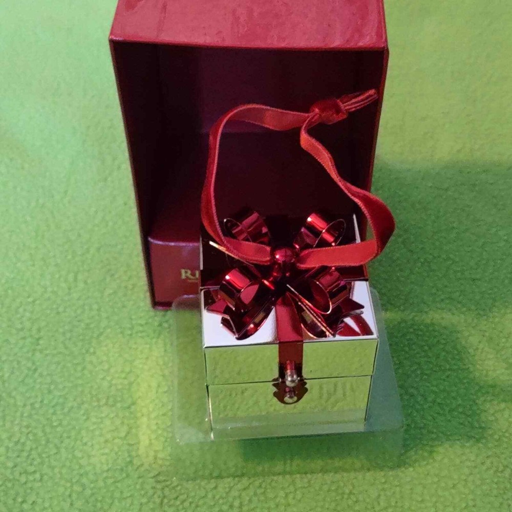 New Things Remembered Photo Gift Ring Box engravable.